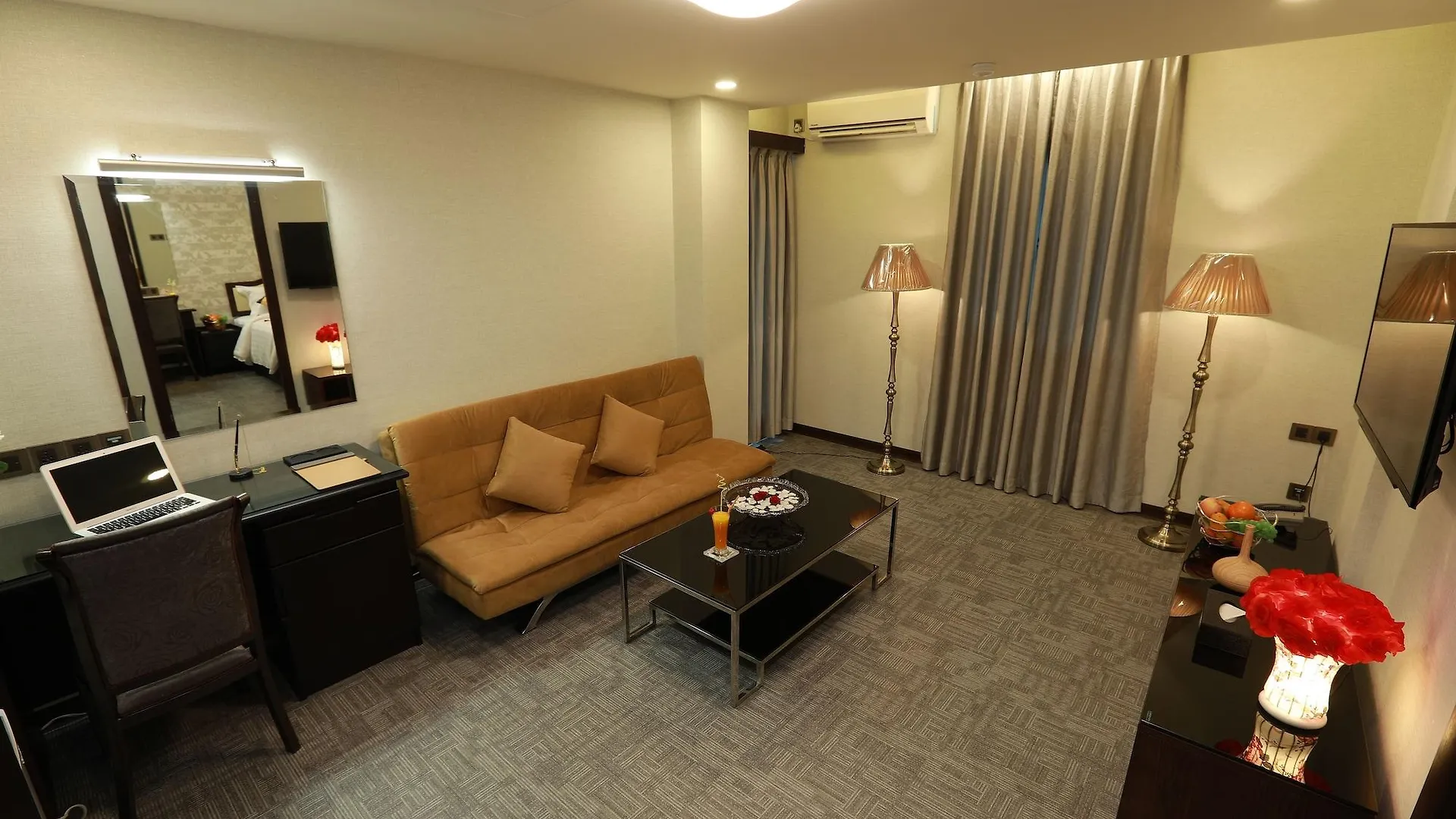 Rose Palace Hotel Yangon
